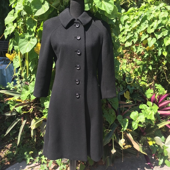 Bergdorf Goodman Jackets & Blazers - Bergdorf  Goodman vintage wool coat ca. 1965 🦢